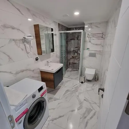 Royal Homes 405 Aparthotel Antalya